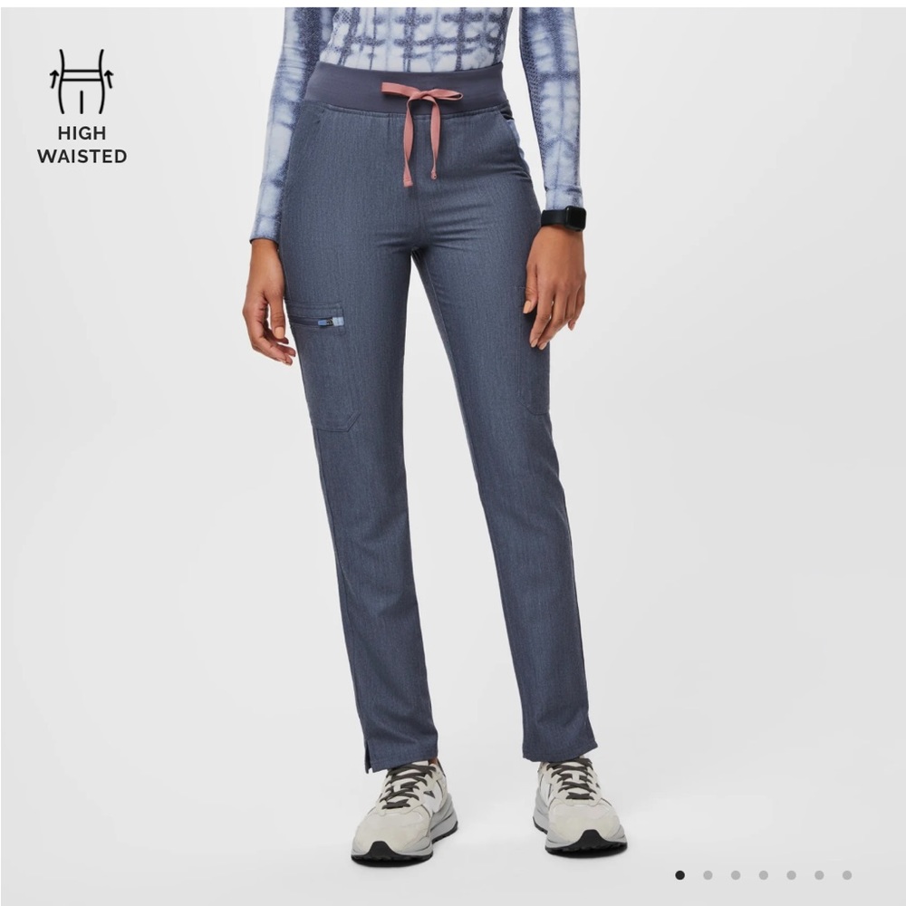 Wear Figs- women's Heather Denim High Waisted Yola-S Petite Skinny Scrub Pants